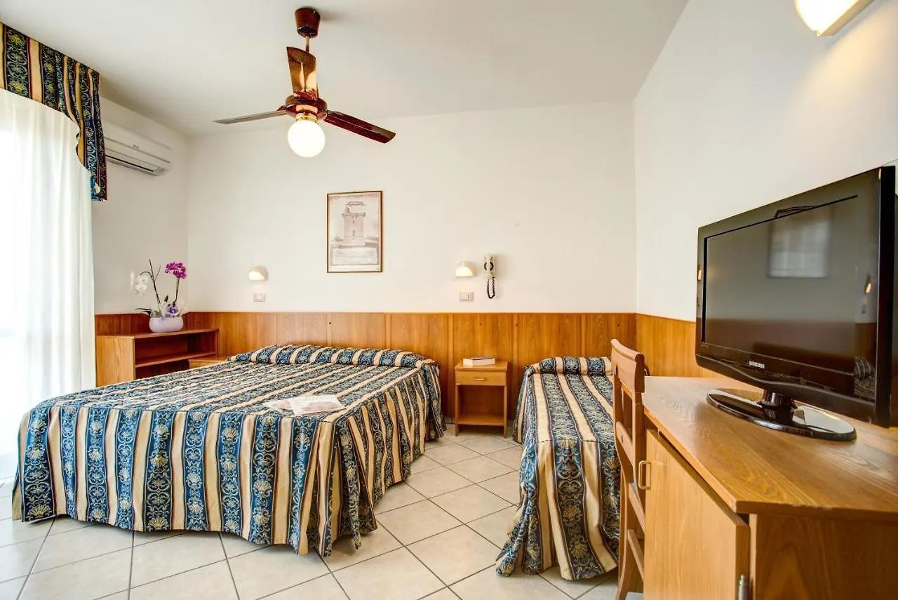 קרביה Hotel Genzianella